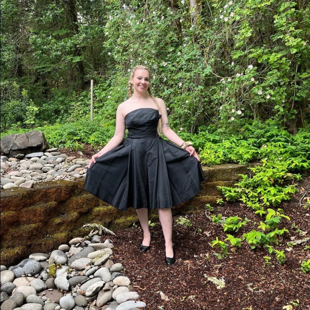 1950s New Look RAPPI COUTURE Backless Cocktail Dress LBD Cocktail Fit and Flare